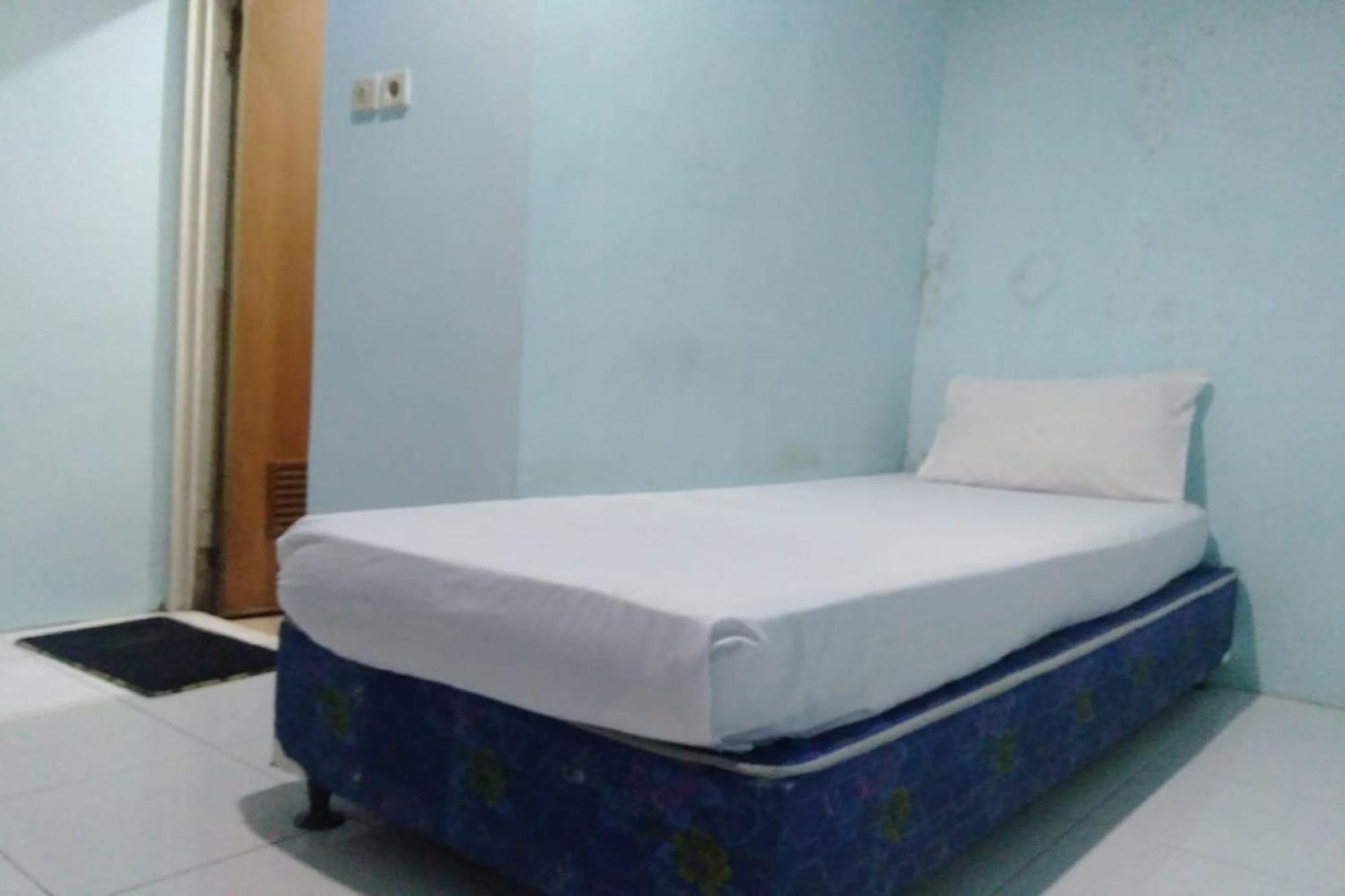 Oyo 90766 Gardenia Boarding House Hotel Purwokerto Exterior photo